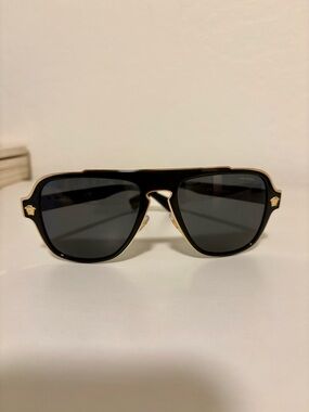 Versace Black and Gold Aviator Sunglasses VE2199 NEW